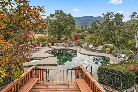 6401 Hillcrest Road Medford OR 97504