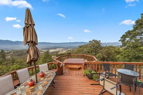 6401 Hillcrest Road Medford OR 97504