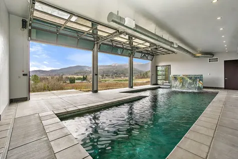 2918 W Griffin Creek Road Medford OR 97501