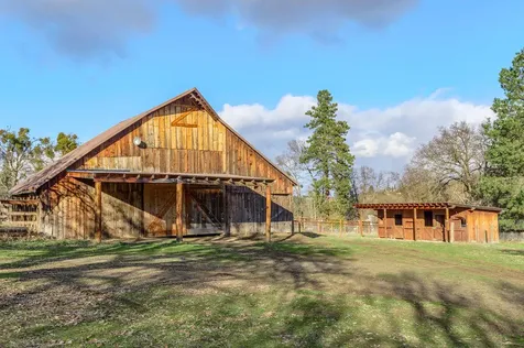 2918 W Griffin Creek Road Medford OR 97501
