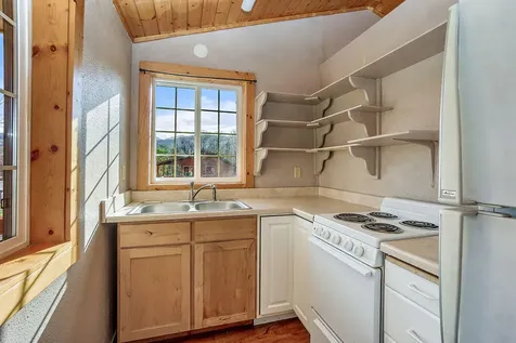 2918 W Griffin Creek Road Medford OR 97501