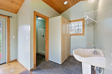 2918 W Griffin Creek Road Medford OR 97501