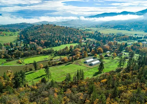 2918 W Griffin Creek Road Medford OR 97501