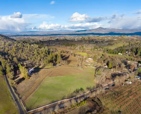 2918 W Griffin Creek Road Medford OR 97501