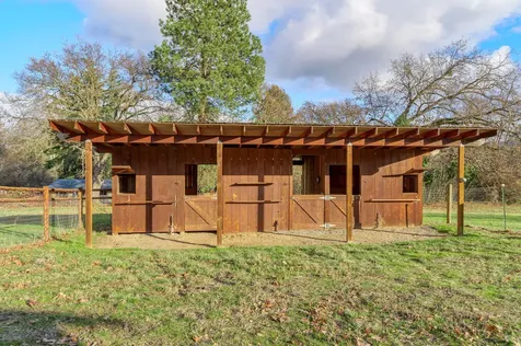 2918 W Griffin Creek Road Medford OR 97501