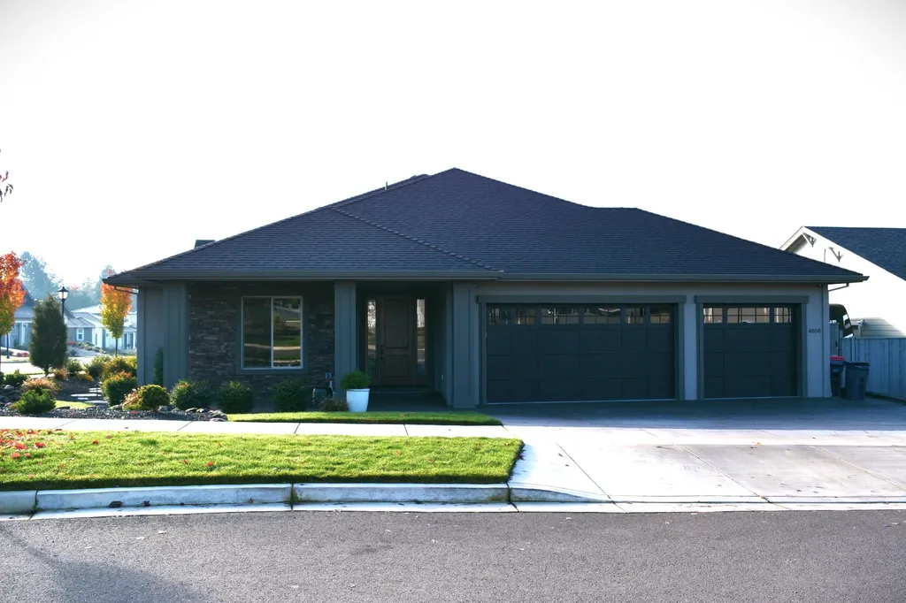 4058 Crystal Springs Drive Medford OR 97504