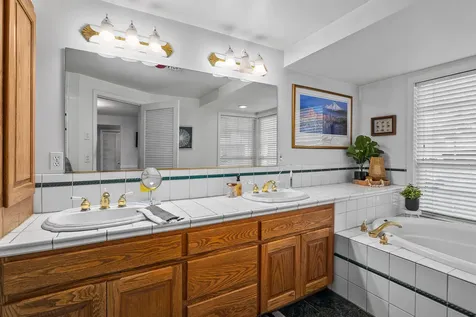 1340 SE Priscilla Lane Grants Pass OR 97526