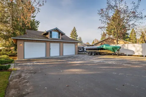 1340 SE Priscilla Lane Grants Pass OR 97526