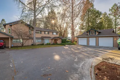 1340 SE Priscilla Lane Grants Pass OR 97526