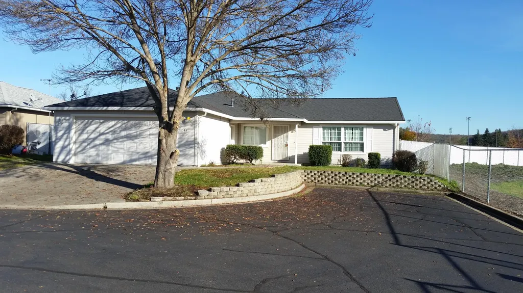 41 Devonwood Court Eagle Point OR 97524