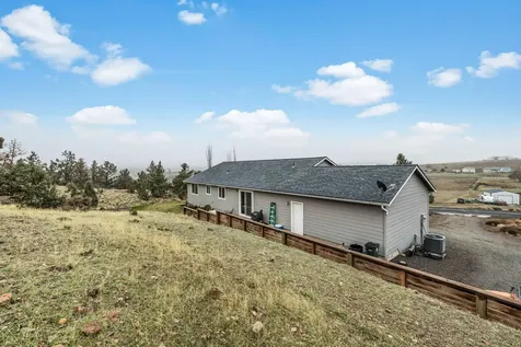 2100 SE Sagebrush Drive Madras OR 97741