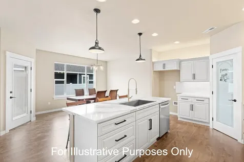 3782 Nicholas Way White City OR 97503