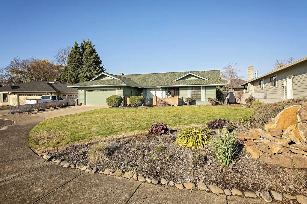 3527 Brannon Drive Medford OR 97504