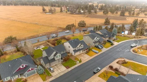 2633 SW 50th Street Redmond OR 97756