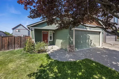 867 NE Locksley Drive Bend OR 97701