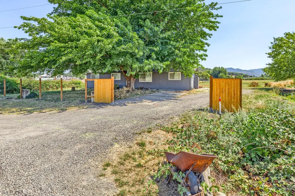 4101 Merita Terrace Central Point OR 97502