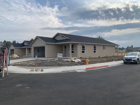 7950 Jacqueline Way White City OR 97503