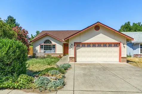 295 Randy Street Ashland OR 97520