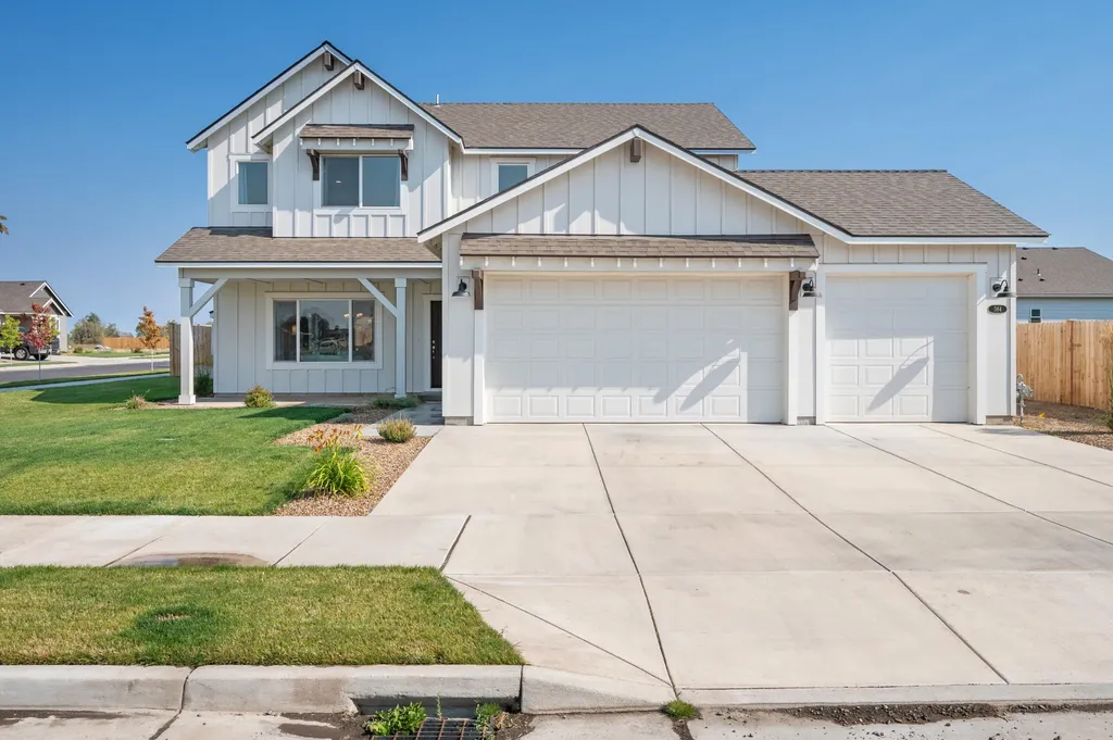 364 NW Monte Vista Avenue Madras OR 97741