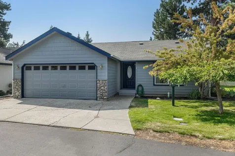 1059 W Yapoah Crater Drive Sisters OR 97759