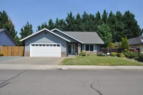 2014 Kayleigh Way Grants Pass OR 97526