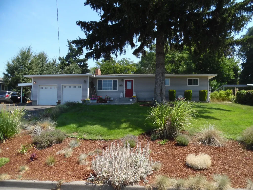 2533 California Avenue Klamath Falls OR 97601