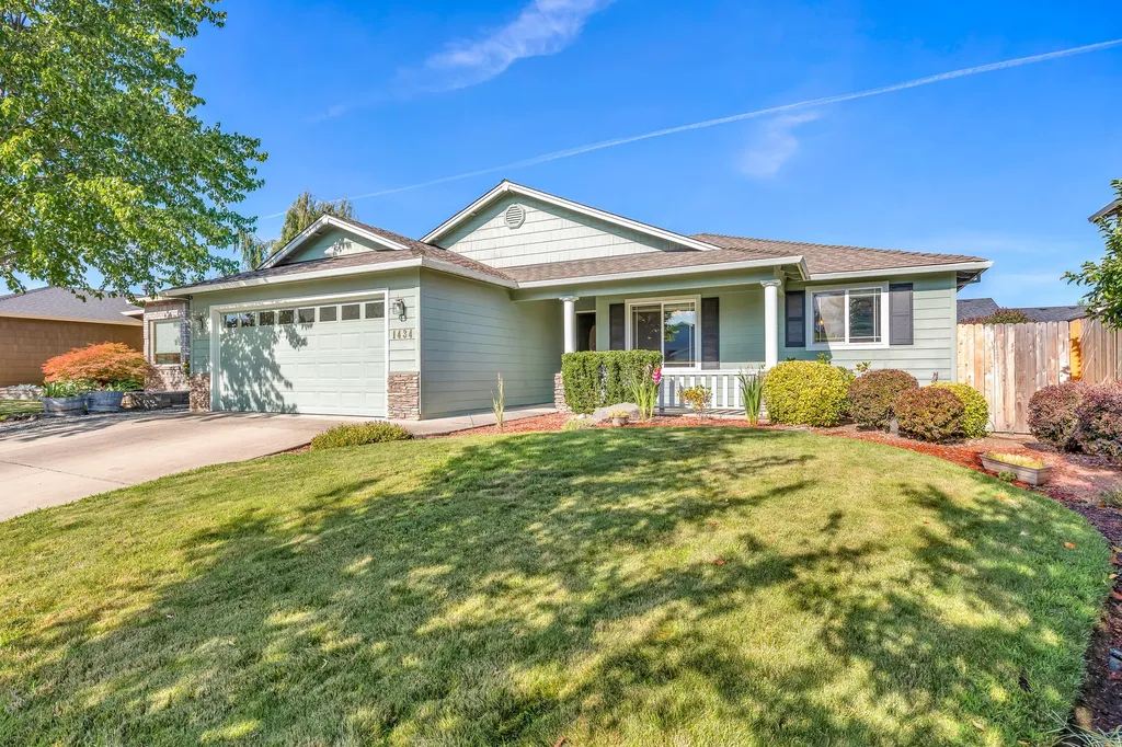 1434 Andrew Drive Medford OR 97501