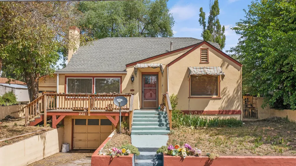 2211 Oregon Avenue Klamath Falls OR 97601