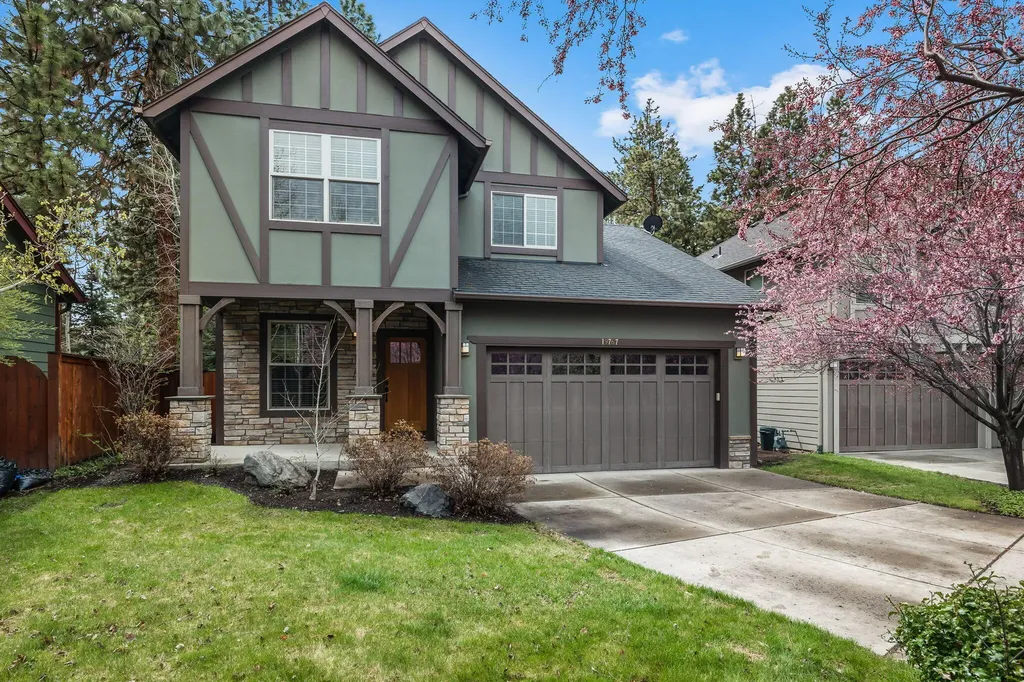19767 Dartmouth Avenue Bend OR 97702