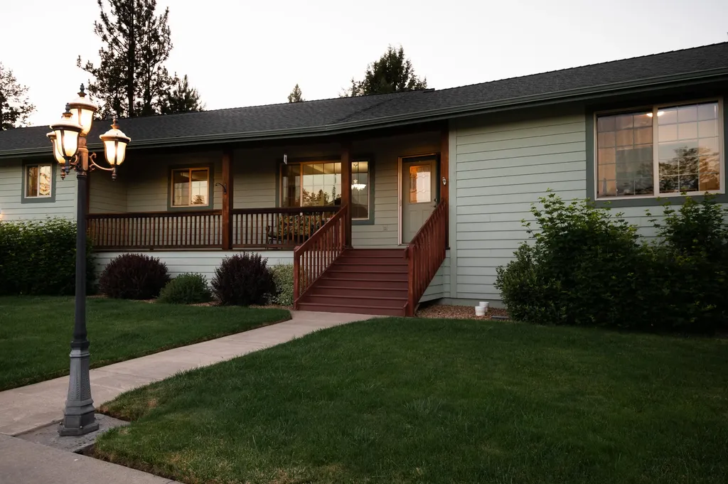 20250 Gaines Court Bend OR 97702