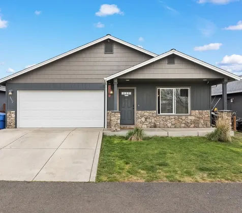 3552 Avenue G White City OR 97503
