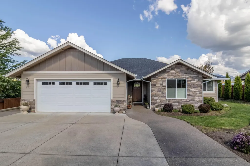 917 SW Harvest Drive Grants Pass OR 97527