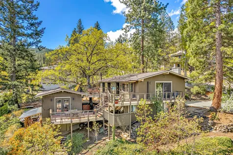 1100 Ivy Lane Ashland OR 97520