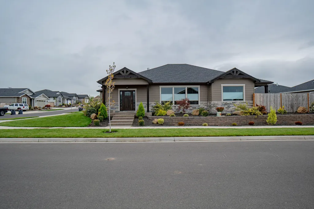 2877 Morning View Drive Medford OR 97504