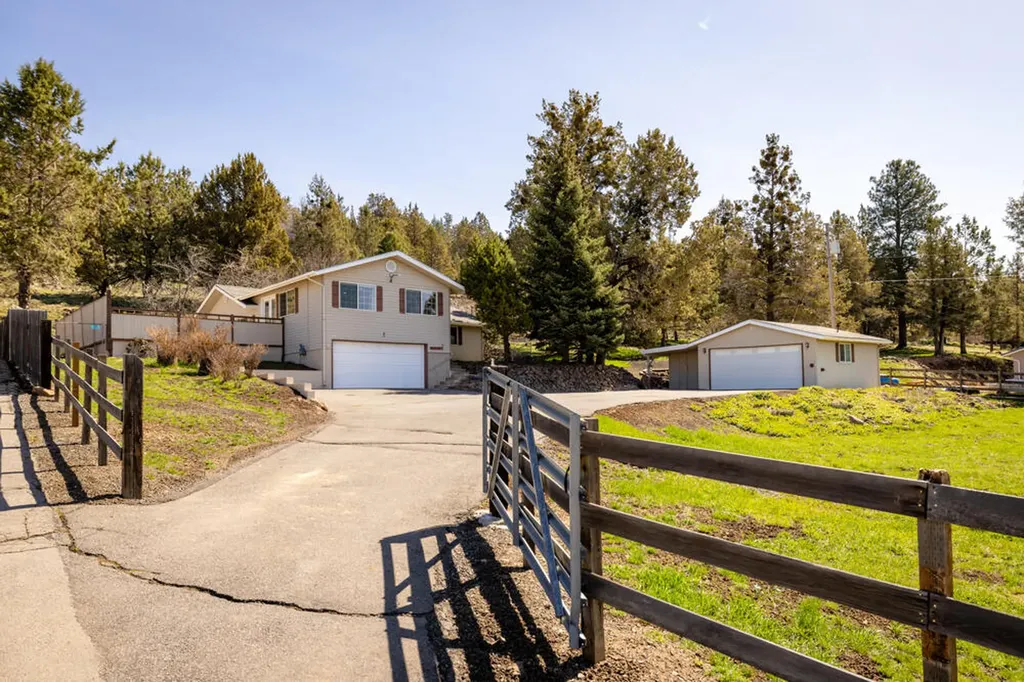 14413 Highway 66 Klamath Falls OR 97601