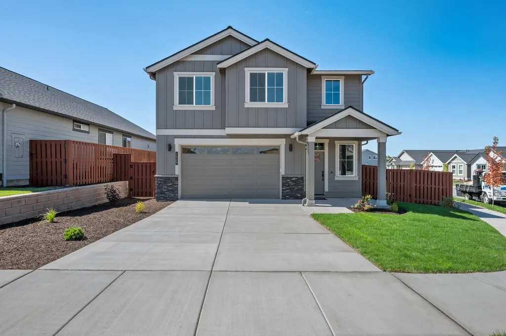 1529 NE Rosemont Street Prineville OR 97754