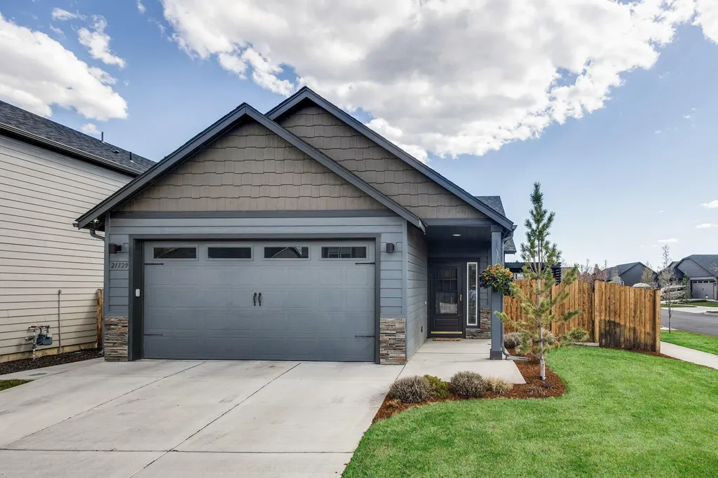 21129 Thomas Drive Bend OR 97702