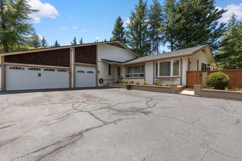 86 Monterey Drive Medford OR 97504