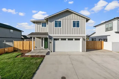 231 Oak Crest Way Medford OR 97501