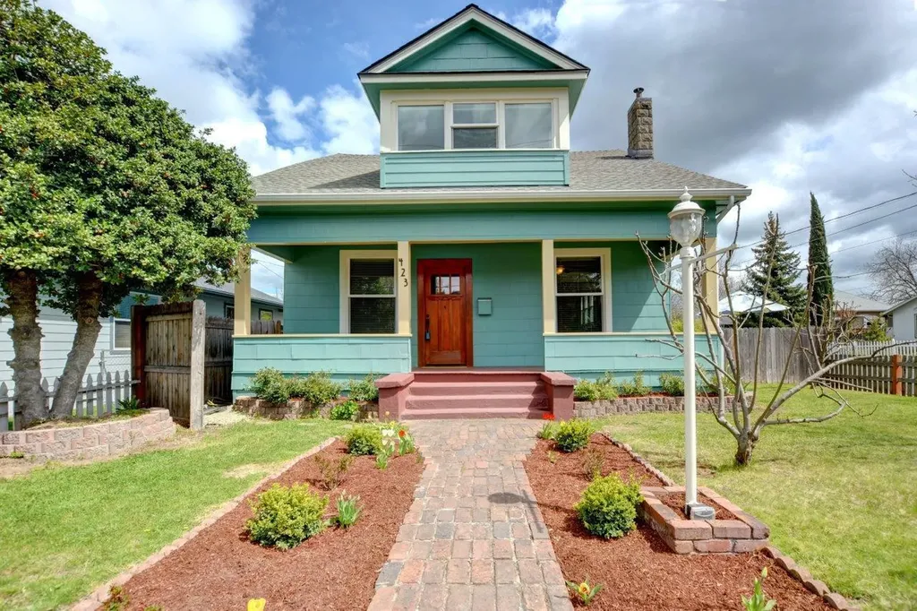 423 Newtown Street Medford OR 97501
