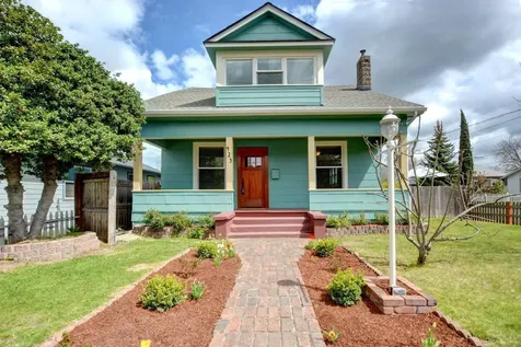423 Newtown Street Medford OR 97501