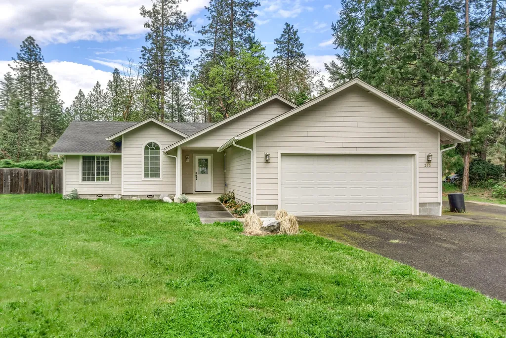213 Verna Lane Grants Pass OR 97527