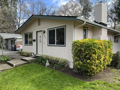 1035 NW Conklin Avenue Grants Pass OR 97526