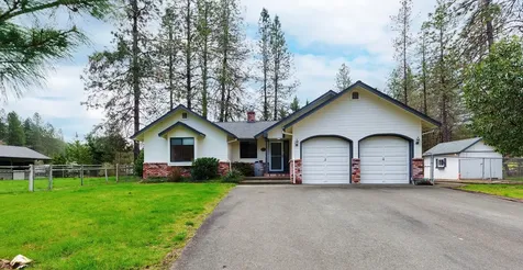4809 E Evans Creek Road Rogue River OR 97537