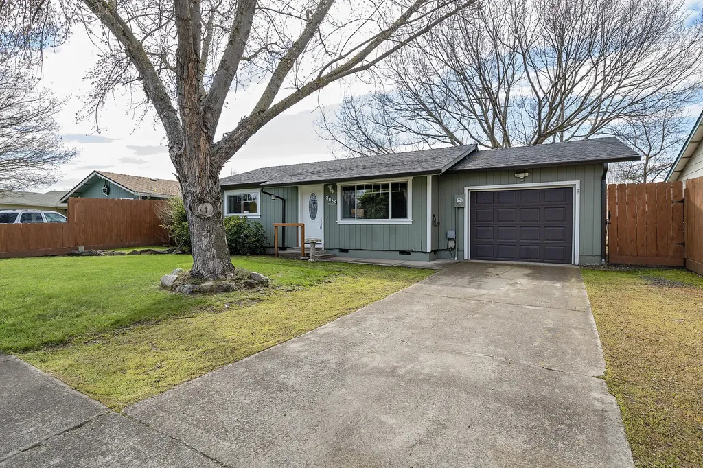 3059 Glengrove Avenue Medford OR 97501