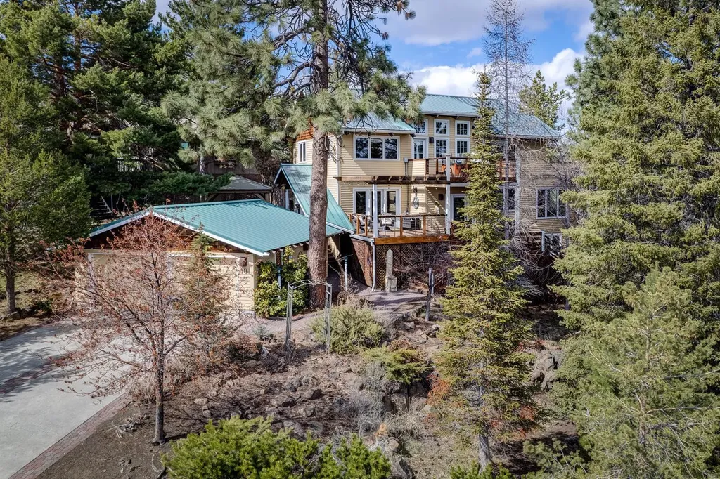 30 NW Wilmington Avenue Bend OR 97703