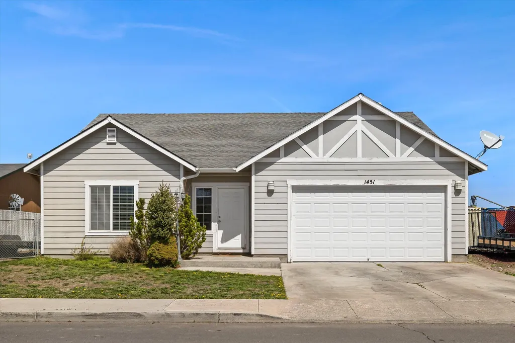 1451 NW Teal Loop Prineville OR 97754