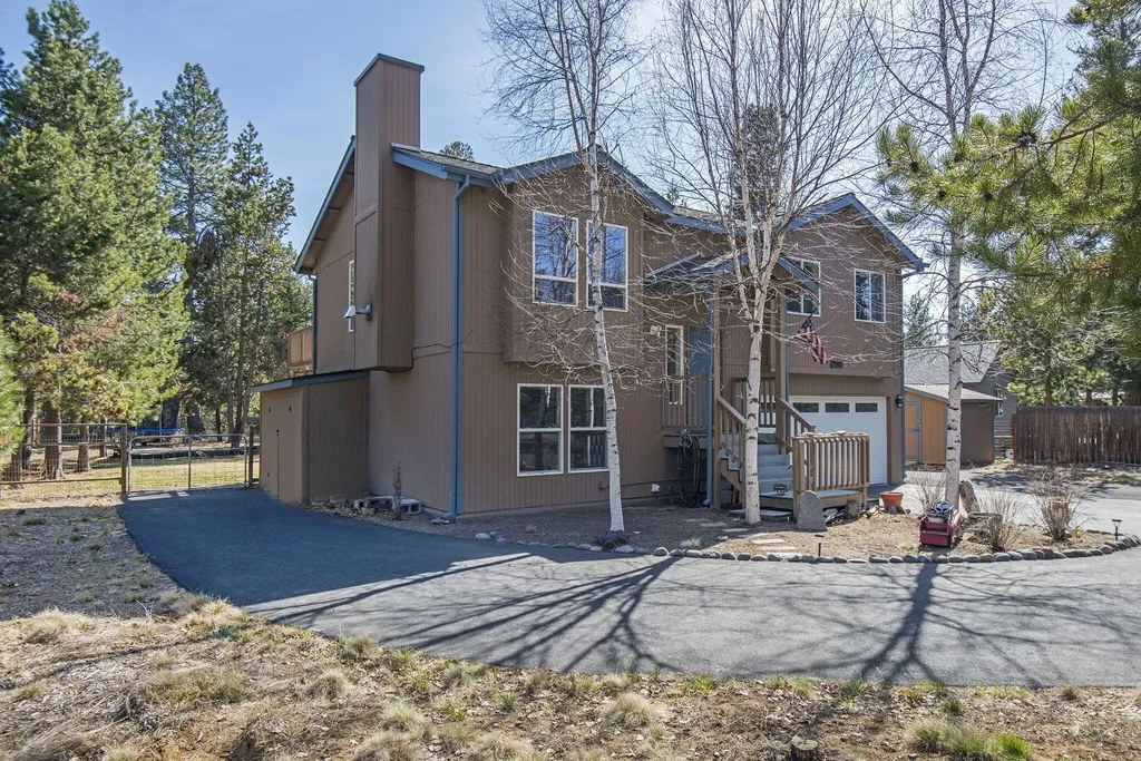 17247 Kingfisher Drive Bend OR 97707