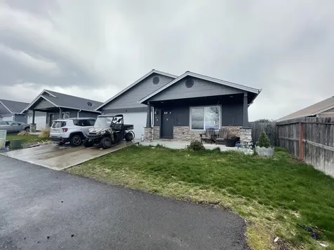 3540 Avenue G White City OR 97503