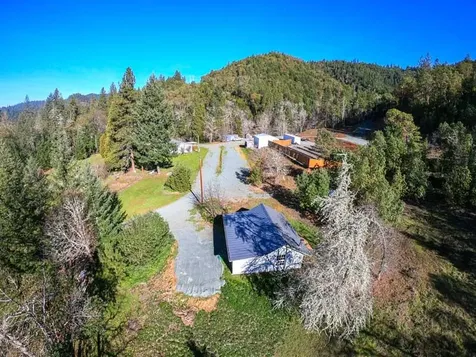 850 Sunny Valley Loop Wolf Creek OR 97497